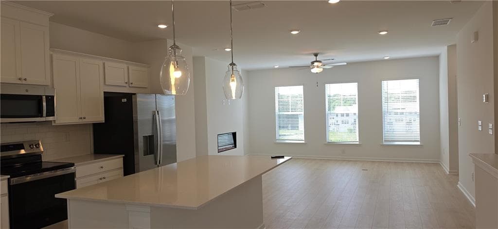 3 bedroom, 4 bathroom, 1,967 sq ft townhouse for rent at 607 Rose Hill Lane, Lawrenceville, GA 30044 for $2,575 a month — photo 2