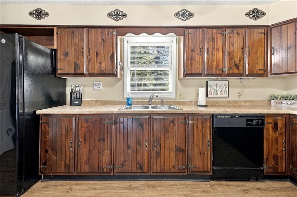 3 bedroom, 2 bathroom single family residence for sale at 11 Pine Bower Drive, Rome, GA 30165 — photo 4