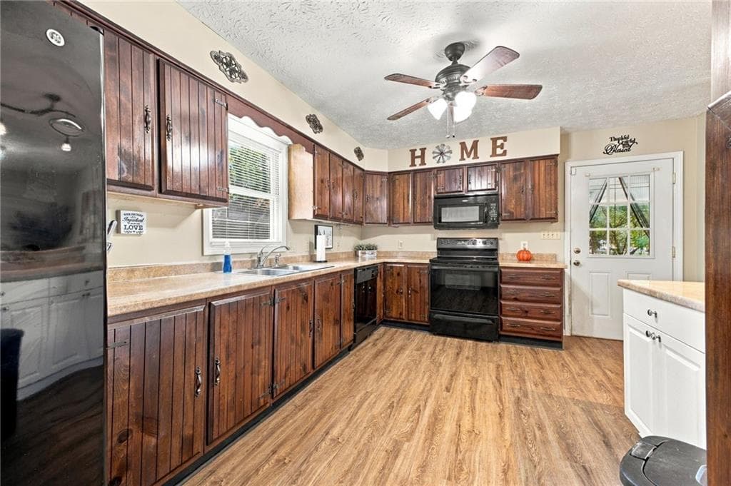 3 bedroom, 2 bathroom single family residence for sale at 11 Pine Bower Drive, Rome, GA 30165 — photo 6