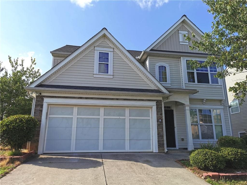 4 bedroom, 3 bathroom, 2,305 sq ft single family residence for rent at 1913 Executive Drive, Duluth, GA 30096 for $2,450 a month — photo 1 of 40