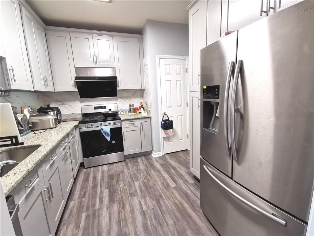 4 bedroom, 3 bathroom, 2,305 sq ft single family residence for rent at 1913 Executive Drive, Duluth, GA 30096 for $2,450 a month — photo 9