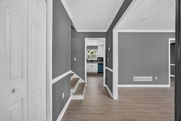 3 bedroom, 3 bathroom, 1,616 sq ft single family residence for sale at 208 Fairview Point, Ellenwood, GA 30294 — photo 3