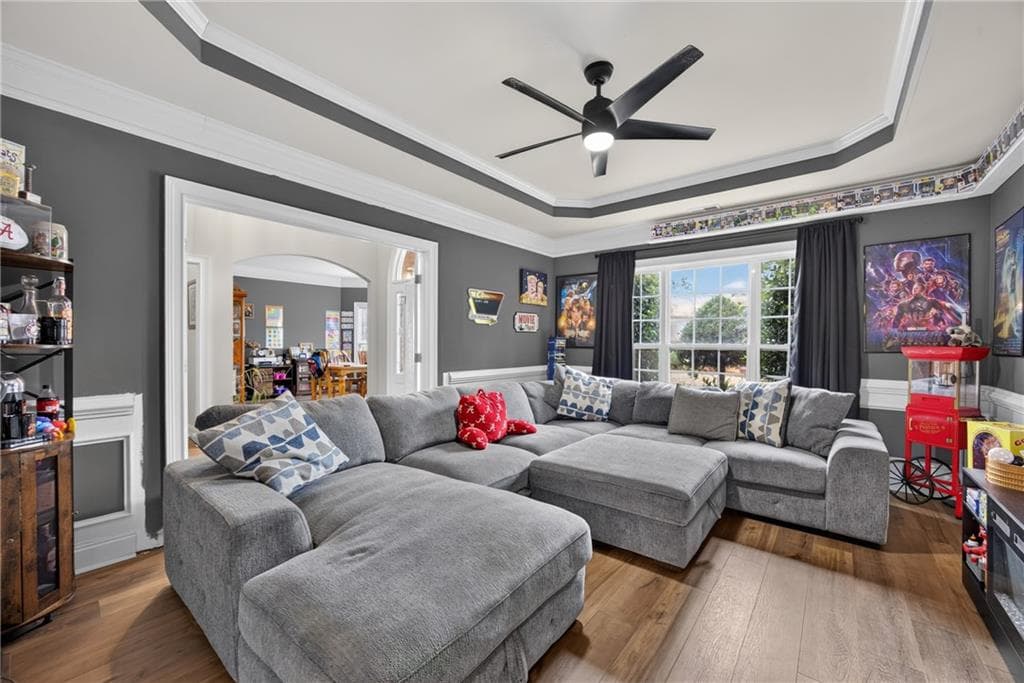 6 bedroom, 5 bathroom, 4,093 sq ft single family residence for sale at 8100 Powhattan Court, Mcdonough, GA 30252 — photo 8