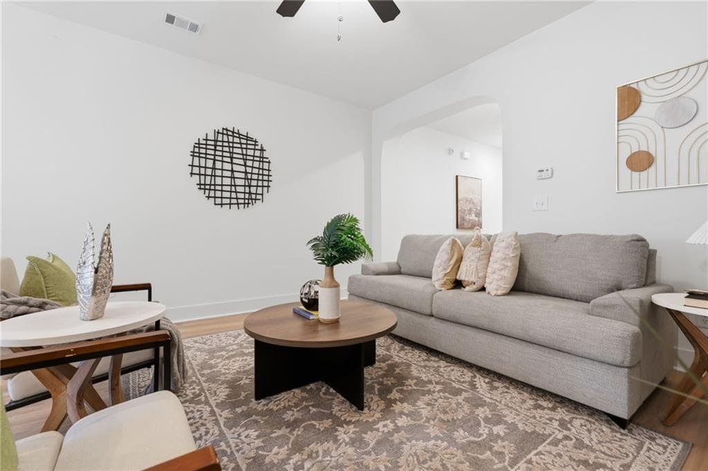 3 bedroom, 3 bathroom, 1,600 sq ft townhouse for sale at 5768 Calle Vista Drive, Lithonia, GA 30058 — photo 9