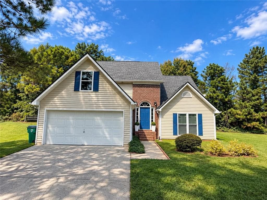 4 bedroom, 4 bathroom, 2,700 sq ft single family residence for sale at 1831 Green Oak Circle, Lawrenceville, GA 30043