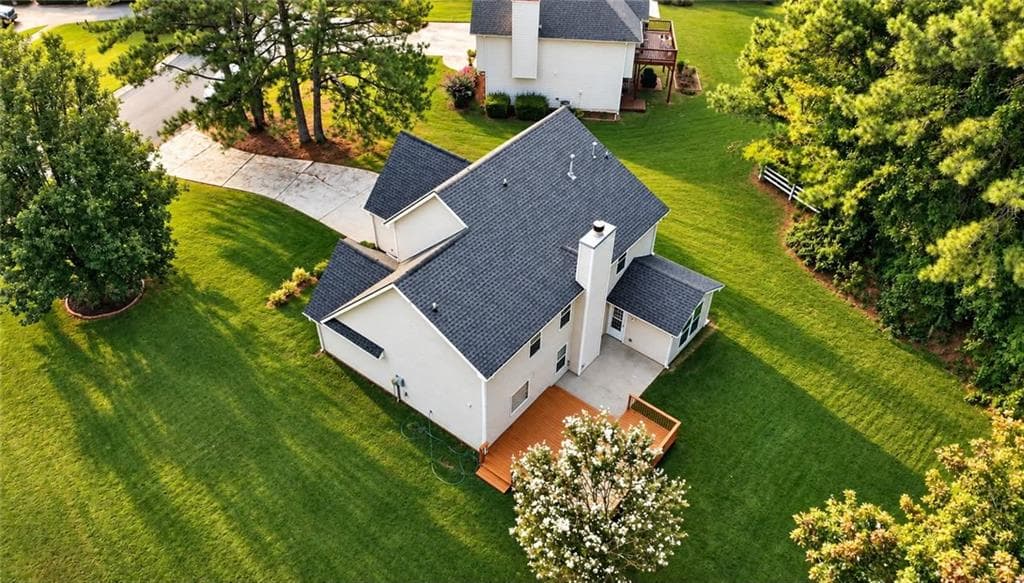4 bedroom, 4 bathroom, 2,700 sq ft single family residence for sale at 1831 Green Oak Circle, Lawrenceville, GA 30043 — photo 8