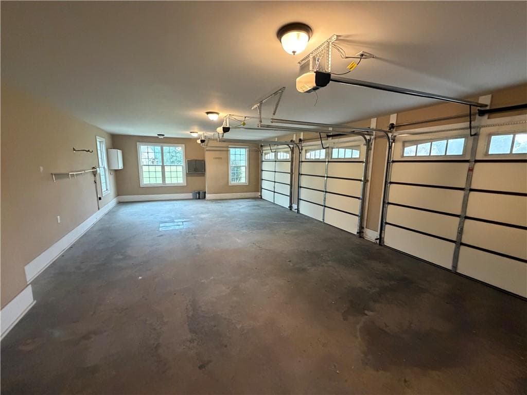 4 bedroom, 4 bathroom, 5,952 sq ft single family residence for sale at 7510 Sunridge Lane, Douglasville, GA 30135 — photo 6