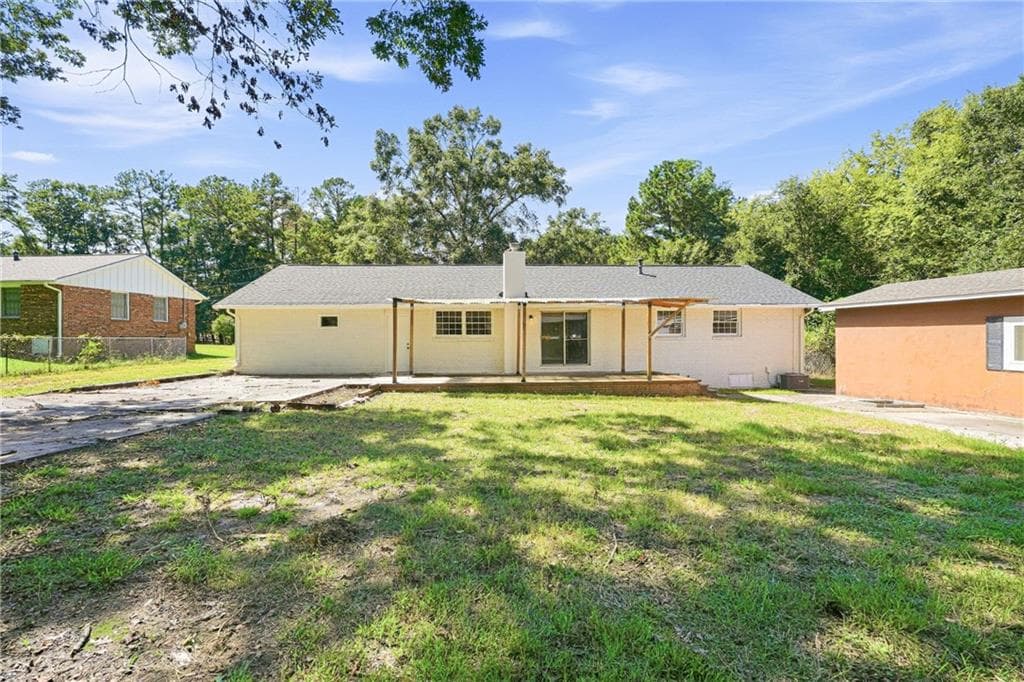 3 bedroom, 3 bathroom, 1,950 sq ft single family residence for sale at 30 Roberts Lane, Covington, GA 30014 — photo 5