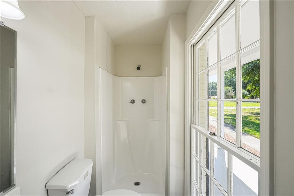 3 bedroom, 3 bathroom, 1,950 sq ft single family residence for sale at 30 Roberts Lane, Covington, GA 30014 — photo 9