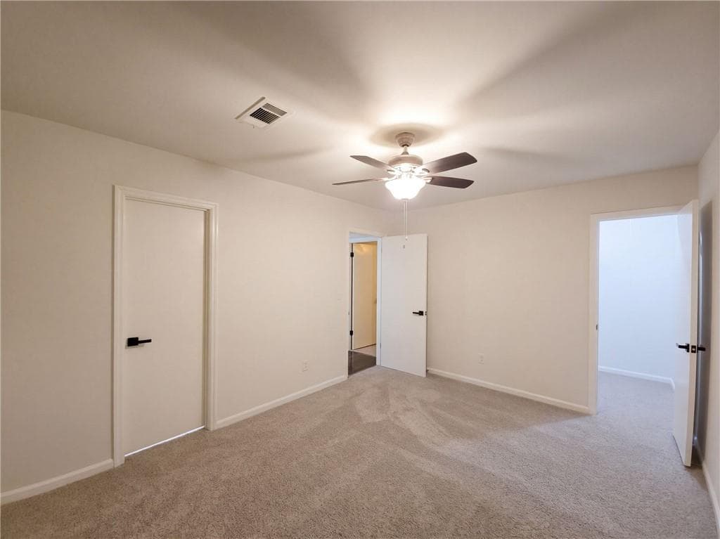 3 bedroom, 2 bathroom, 1,158 sq ft single family residence for sale at 3118 Caliente Lane, Rex, GA 30273 — photo 3