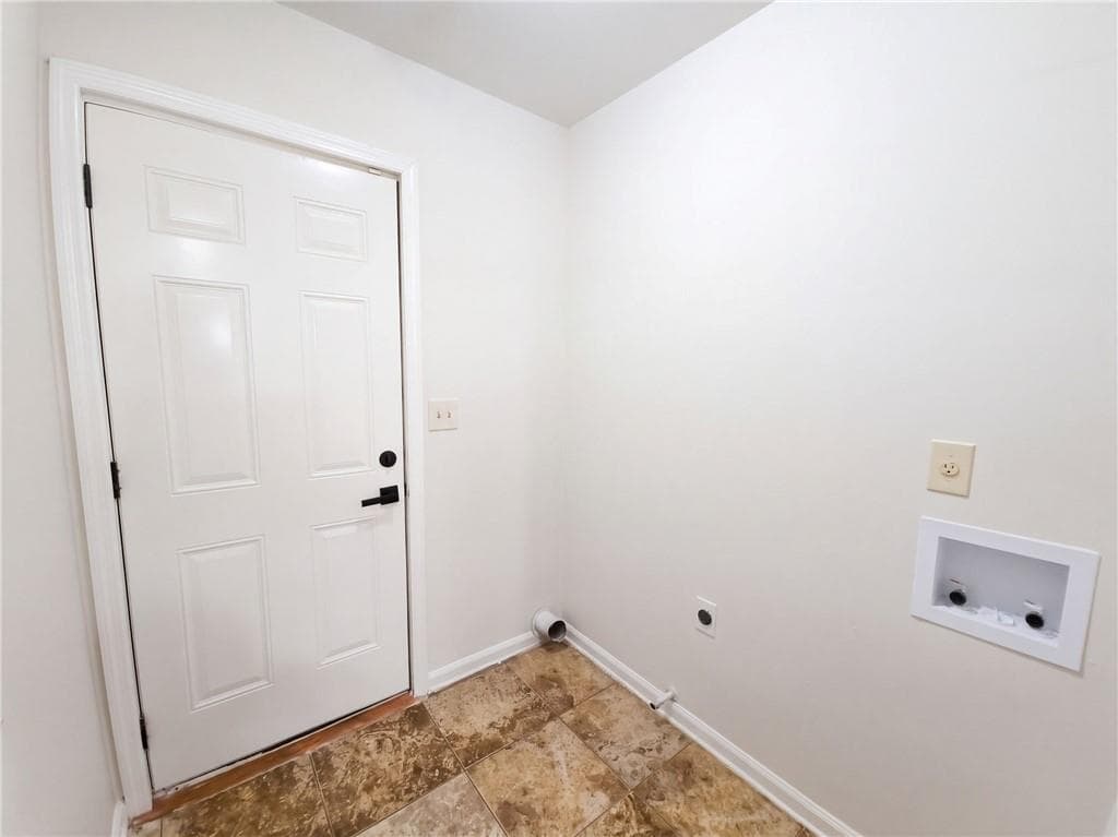 3 bedroom, 2 bathroom, 1,158 sq ft single family residence for sale at 3118 Caliente Lane, Rex, GA 30273 — photo 10