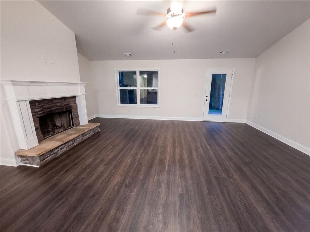 4 bedroom, 3 bathroom, 1,689 sq ft single family residence for sale at 174 Pecan Street, Danielsville, GA 30633 — photo 3