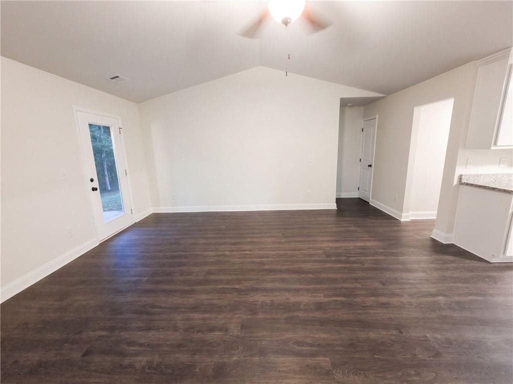 4 bedroom, 3 bathroom, 1,689 sq ft single family residence for sale at 174 Pecan Street, Danielsville, GA 30633 — photo 6