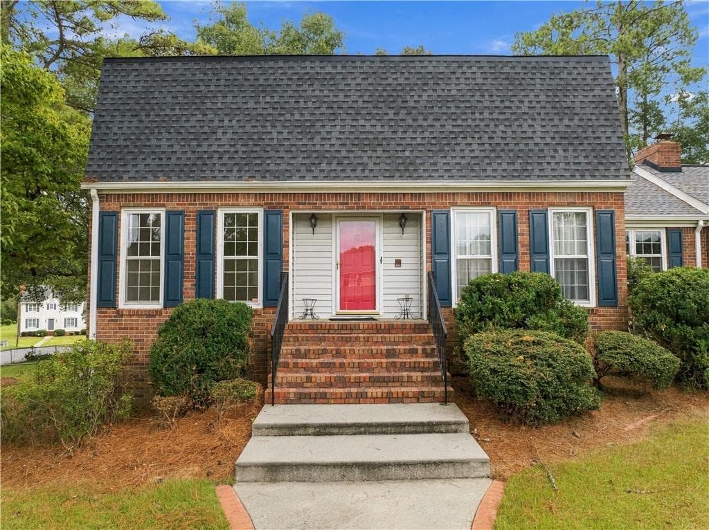 4 bedroom, 3 bathroom, 2,503 sq ft single family residence for sale at 4 Windemere Lane, Rome, GA 30161 — photo 2