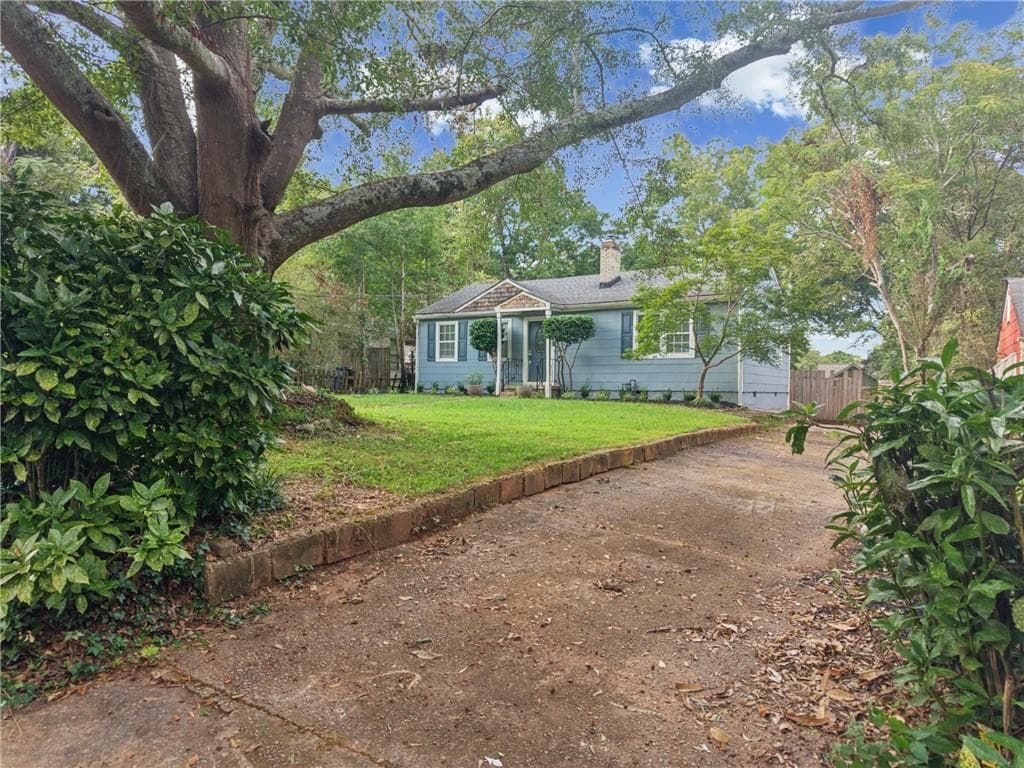 3 bedroom, 2 bathroom, 1,424 sq ft single family residence for sale at 1726 Jobeth Avenue, Atlanta, GA 30316 — photo 3