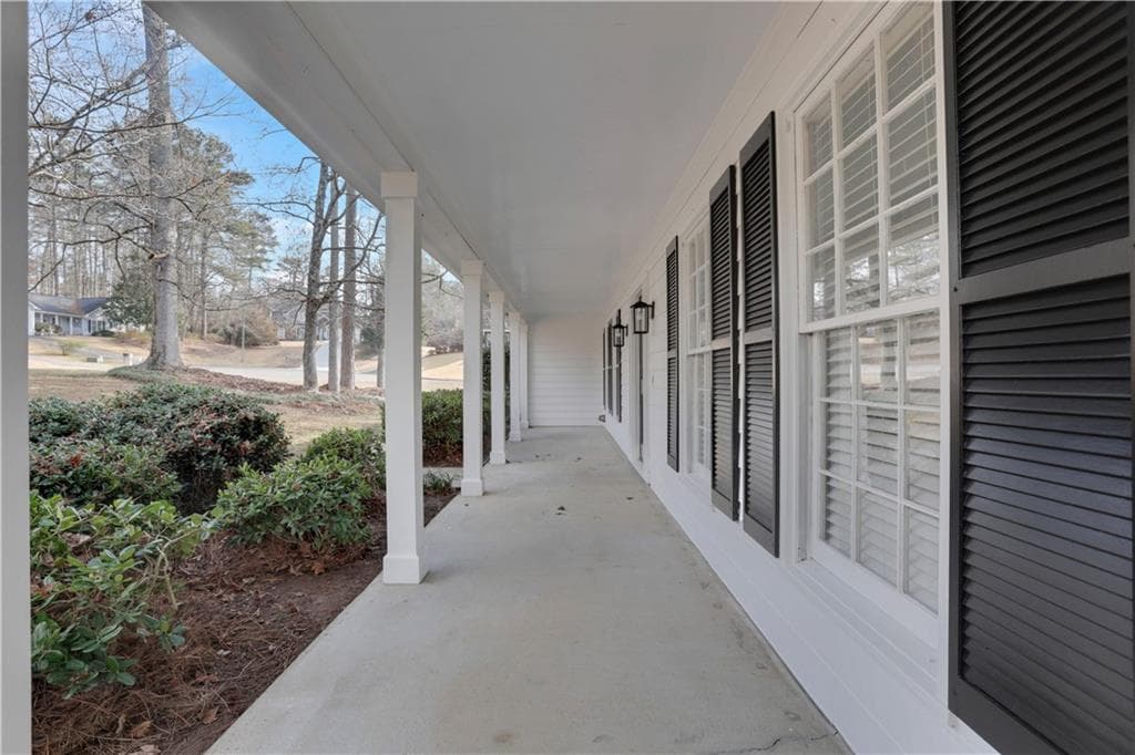 4 bedroom, 3 bathroom, 2,650 sq ft single family residence for rent at 2207 Heritage Trace View, Marietta, GA 30062 for $3,500 a month — photo 5