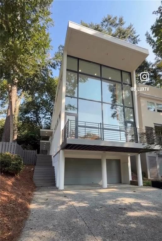 3 bedroom, 3 bathroom, 2,700 sq ft single family residence for sale at 739 Antone Street, Atlanta, GA 30318 — photo 2