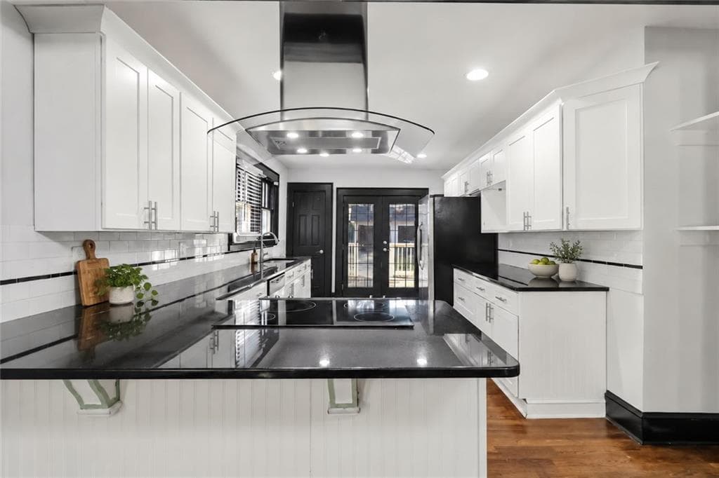 3 bedroom, 2 bathroom, 1,890 sq ft single family residence for sale at 1594 Beecher Street, Atlanta, GA 30310 — photo 3