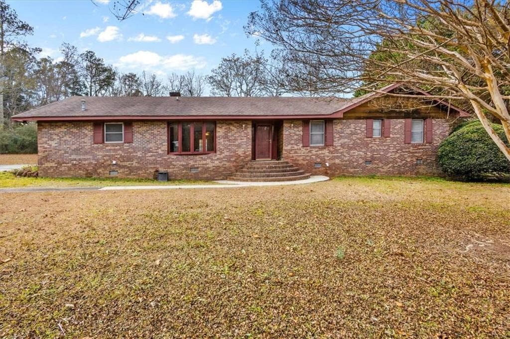 4 bedroom, 2 bathroom, 2,833 sq ft single family residence for sale at 202 Ridgewood Road, Cedartown, GA 30125
