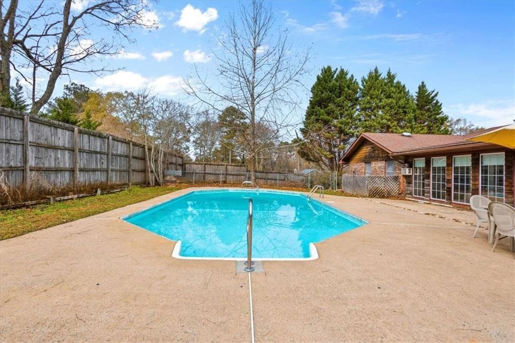 4 bedroom, 2 bathroom, 2,833 sq ft single family residence for sale at 202 Ridgewood Road, Cedartown, GA 30125 — photo 6