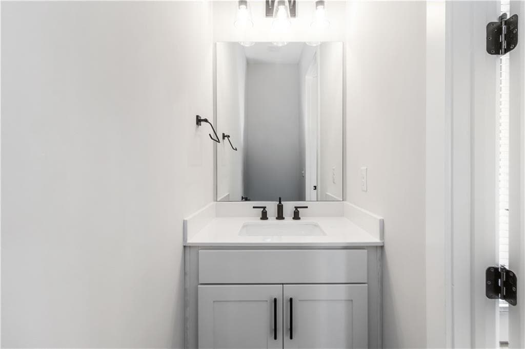 3 bedroom, 4 bathroom, 2,175 sq ft townhouse for sale at 2461 Sycamore Road, Atlanta, GA 30318 — photo 7
