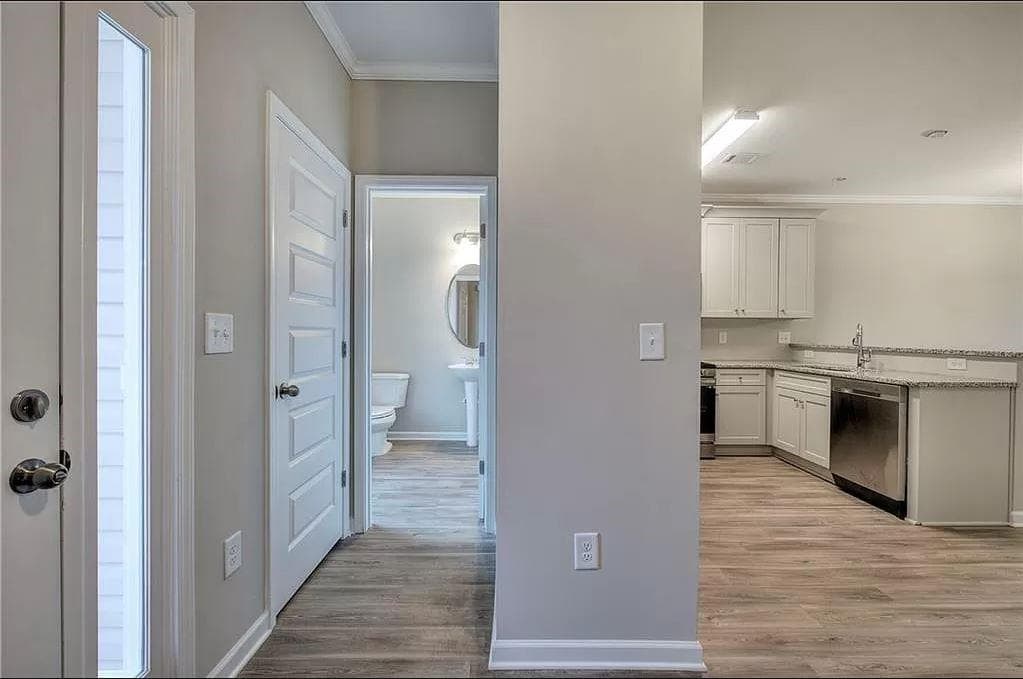 4 bedroom, 3 bathroom, 2,025 sq ft single family residence for rent at 305 Melody Lane, Cartersville, GA 30121 for $2,100 a month — photo 3