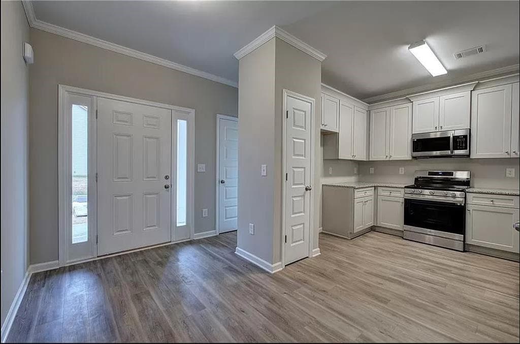 4 bedroom, 3 bathroom, 2,025 sq ft single family residence for rent at 305 Melody Lane, Cartersville, GA 30121 for $2,100 a month — photo 4