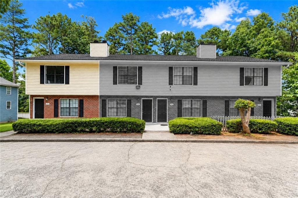 3 bedroom, 3 bathroom, 1,600 sq ft townhouse for rent at 3063 Destin Circle, Snellville, GA 30078 for $1,950 a month — photo 1 of 24