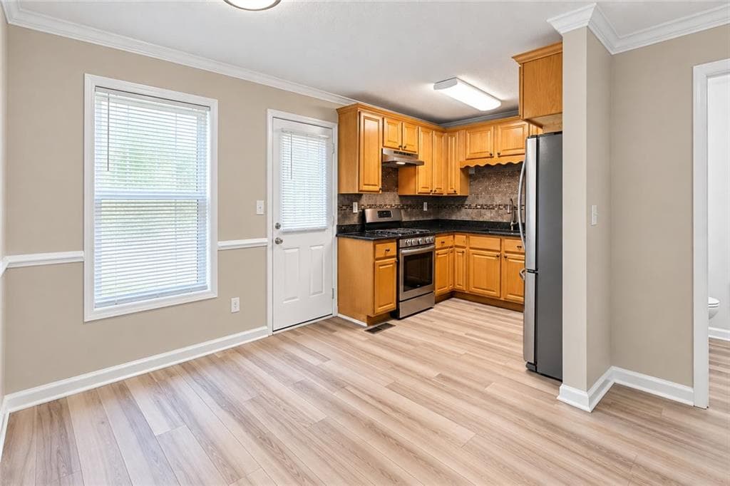 3 bedroom, 3 bathroom, 1,600 sq ft townhouse for rent at 3063 Destin Circle, Snellville, GA 30078 for $1,950 a month — photo 10