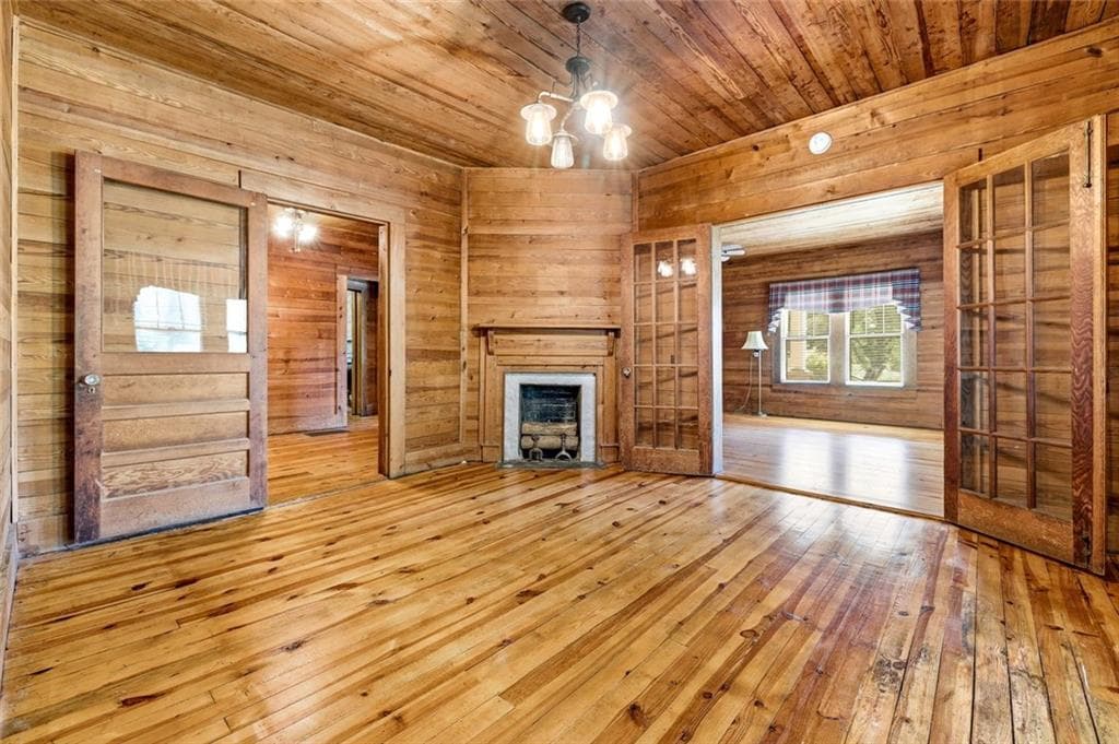 3 bedroom, 1 bathroom, 1,938 sq ft single family residence for sale at 3213 Highway 326, Commerce, GA 30530 — photo 10