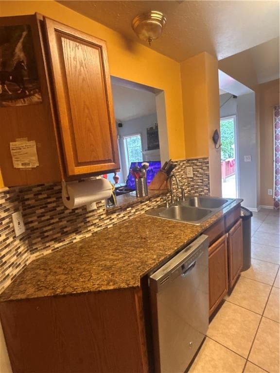 6 bedroom, 3 bathroom, 2,318 sq ft single family residence for sale at 40 Happy Valley Court, Newnan, GA 30263 — photo 5