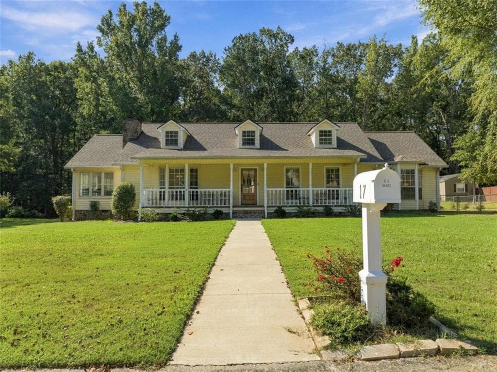 3 bedroom, 3 bathroom, 2,365 sq ft single family residence for sale at 17 Bennington Drive, Rome, GA 30165