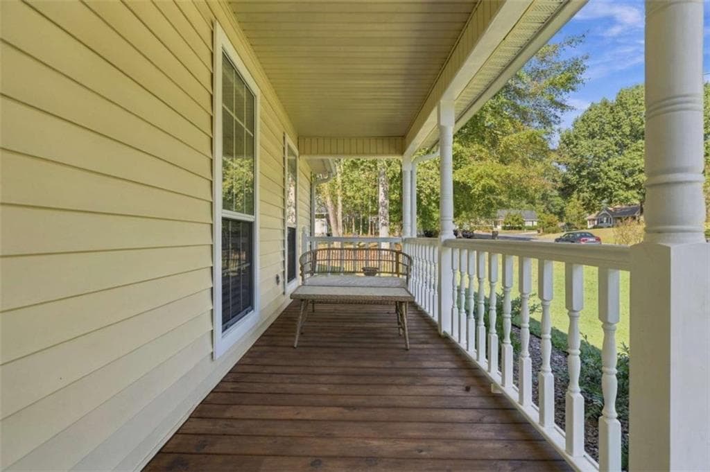 3 bedroom, 3 bathroom, 2,365 sq ft single family residence for sale at 17 Bennington Drive, Rome, GA 30165 — photo 6
