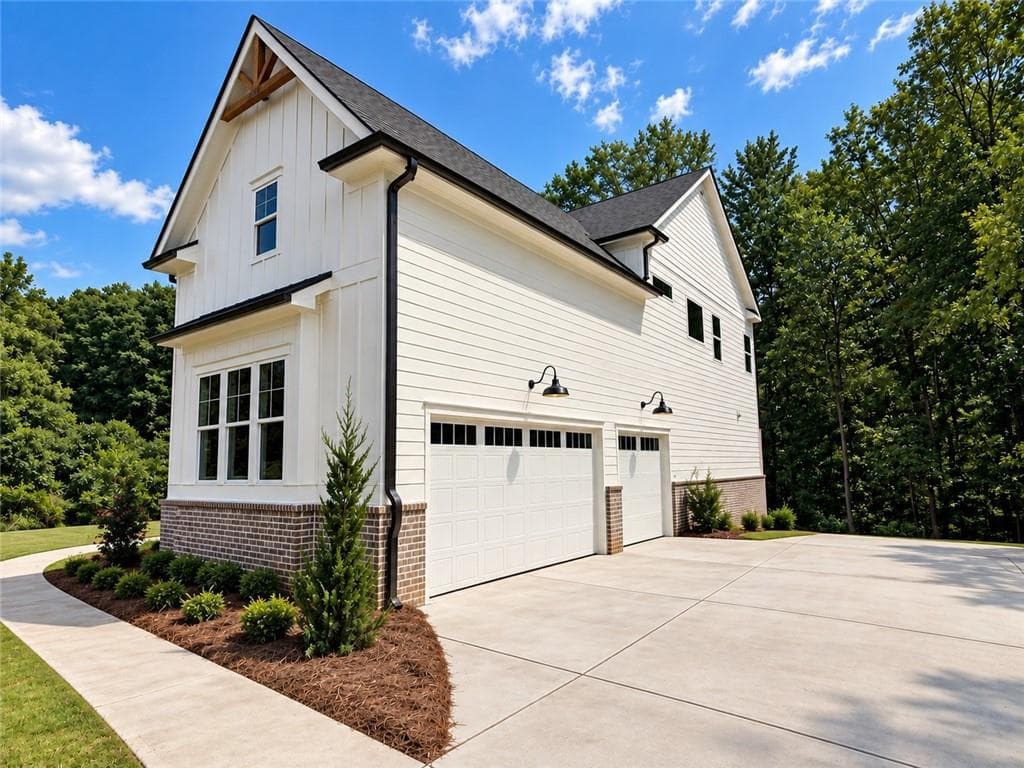 5 bedroom, 5 bathroom, 3,952 sq ft single family residence for sale at 3983 MEADOWLAND Drive, Jefferson, GA 30549 — photo 3