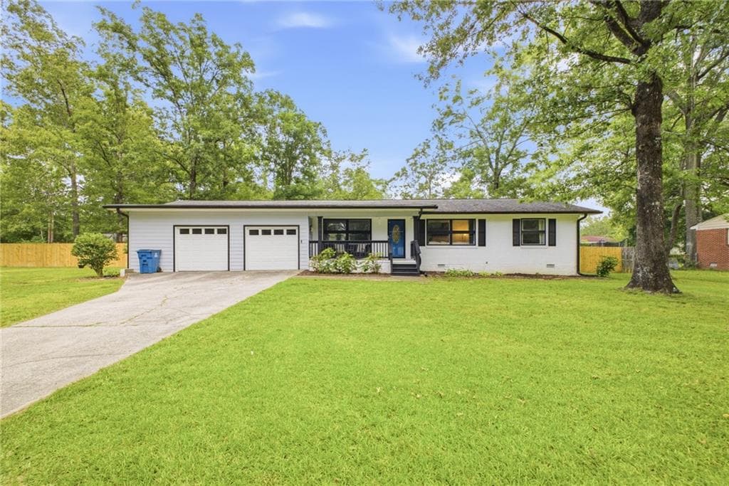 3 bedroom, 2 bathroom, 1,368 sq ft single family residence for sale at 525 Elliott Drive, Rome, GA 30165