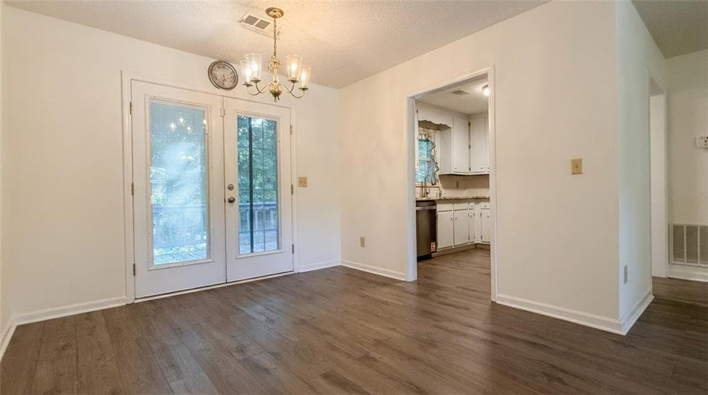 3 bedroom, 2 bathroom, 1,435 sq ft single family residence for sale at 33 Chief Circle, Lawrenceville, GA 30043 — photo 7