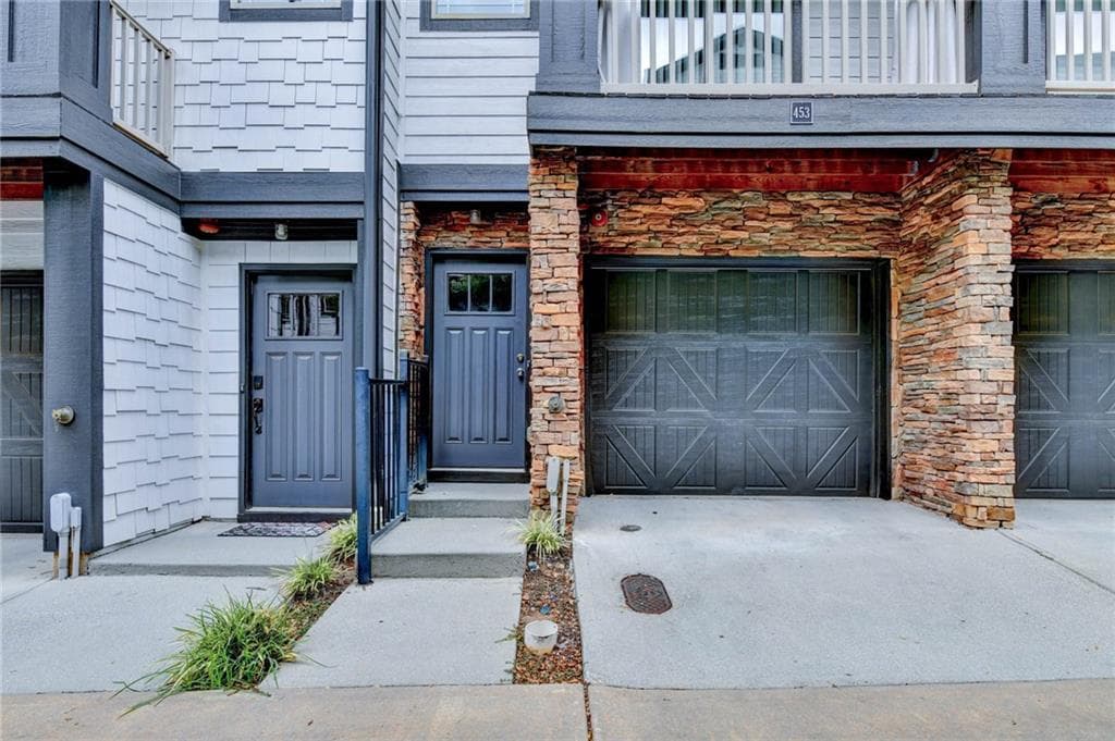 2 bedroom, 3 bathroom, 1,140 sq ft townhouse for sale at 215 Semel Drive 453, Atlanta, GA 30309 — photo 2