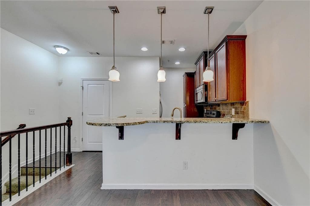 2 bedroom, 3 bathroom, 1,140 sq ft townhouse for sale at 215 Semel Drive 453, Atlanta, GA 30309 — photo 6
