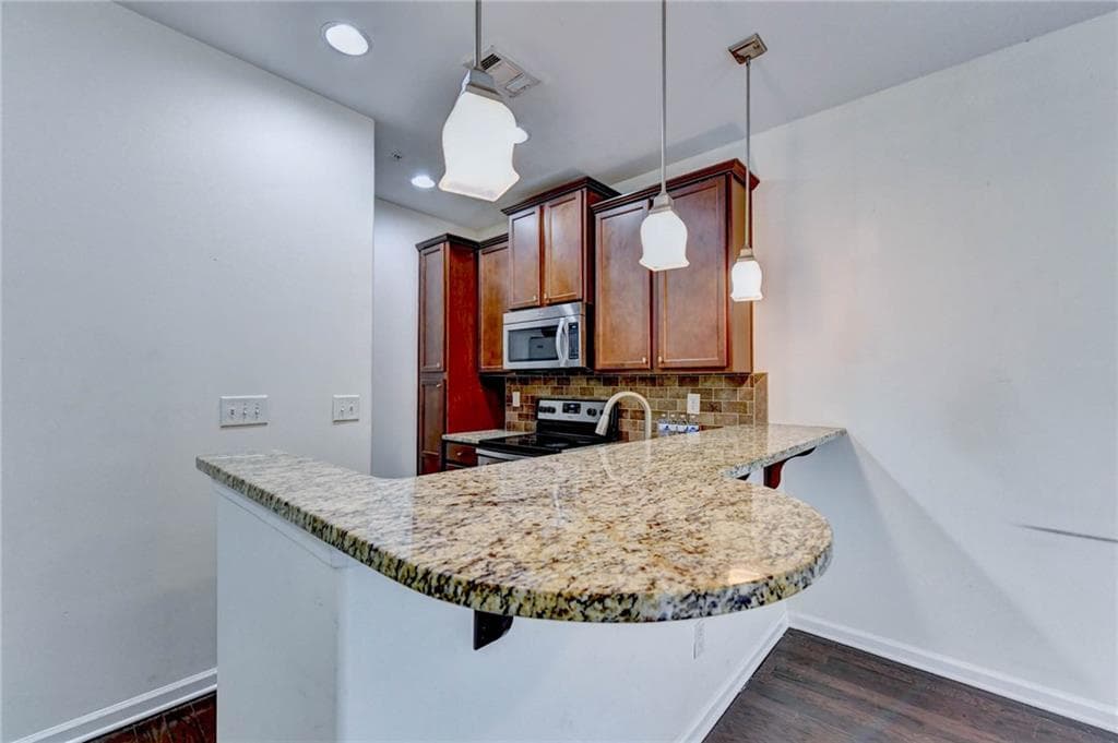 2 bedroom, 3 bathroom, 1,140 sq ft townhouse for sale at 215 Semel Drive 453, Atlanta, GA 30309 — photo 8