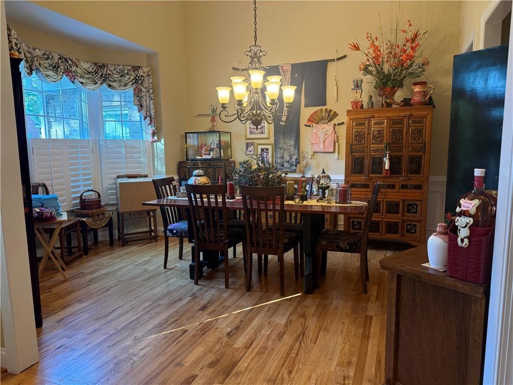 6 bedroom, 5 bathroom, 2,782 sq ft single family residence for sale at 103 Lumpkin Way, Canton, GA 30115 — photo 6