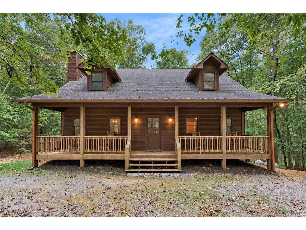 6 bedroom, 4 bathroom, 3,270 sq ft single family residence for sale at 416 Acadia Drive, Ellijay, GA 30540 — photo 3