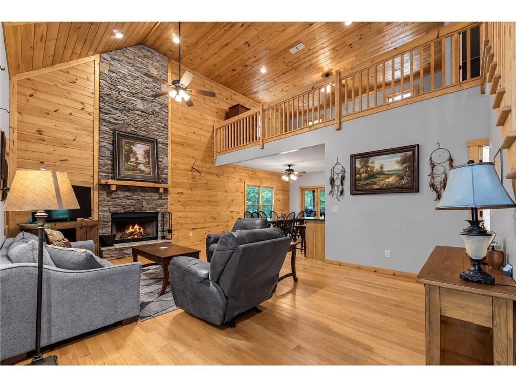 6 bedroom, 4 bathroom, 3,270 sq ft single family residence for sale at 416 Acadia Drive, Ellijay, GA 30540 — photo 10