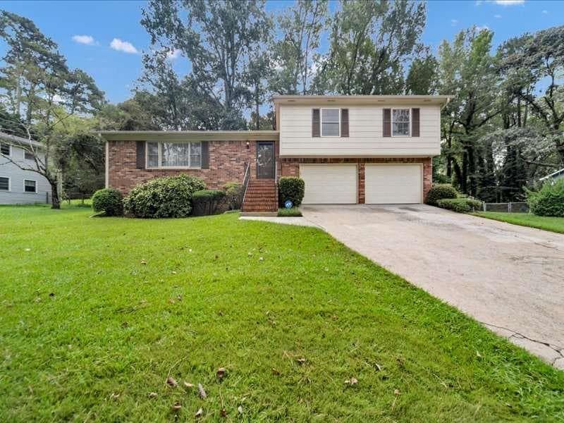 3 bedroom, 2 bathroom, 1,452 sq ft home for sale at 2367 Lake Jodeco Road, Jonesboro, GA