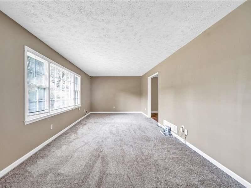 3 bedroom, 2 bathroom, 1,452 sq ft single family residence for sale at 2367 Lake Jodeco Road, Jonesboro, GA 30236 — photo 8