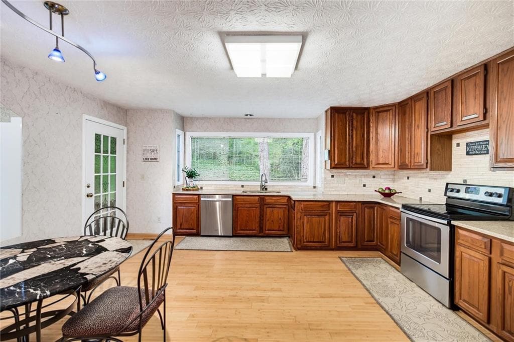 4 bedroom, 3 bathroom, 3,007 sq ft single family residence for sale at 538 Wagner Way, Kennesaw, GA 30144 — photo 10