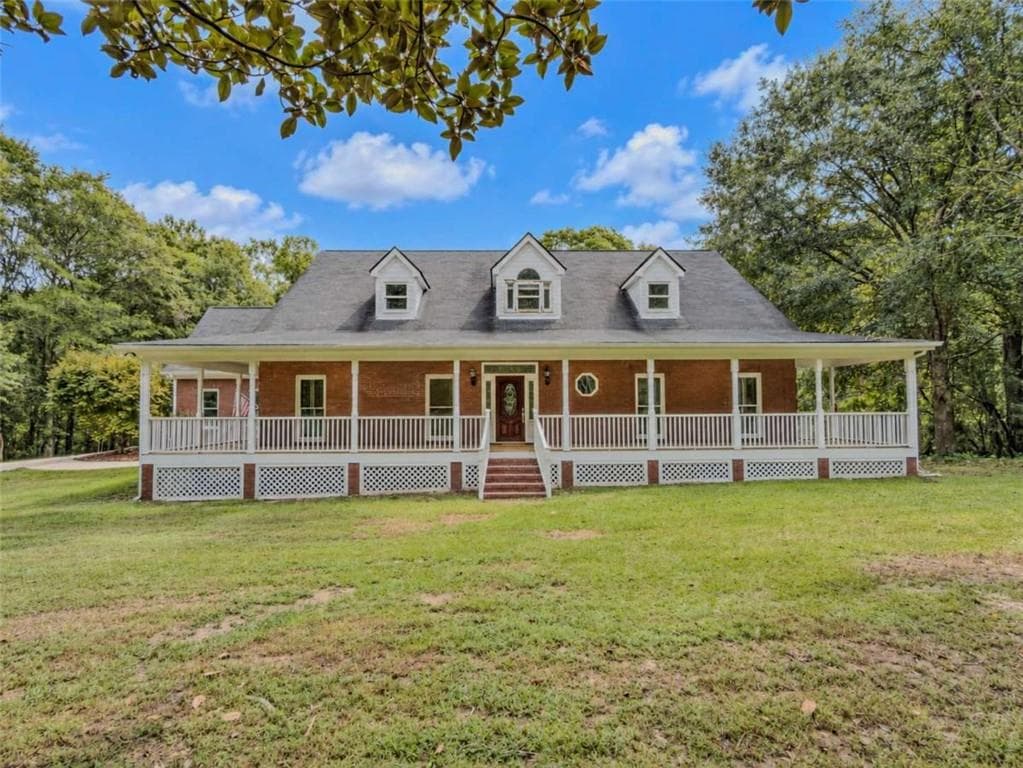 4 bedroom, 3 bathroom, 3,800 sq ft single family residence for sale at 3661 Chandler Haulk Road, Loganville, GA 30052