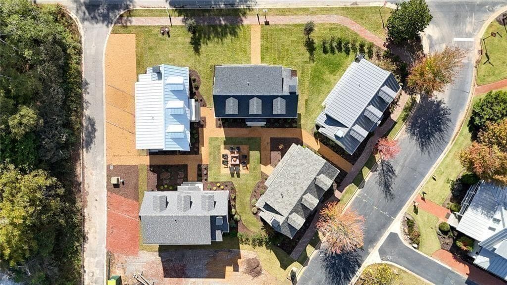 3 bedroom, 3 bathroom, 1,283 sq ft single family residence for sale at 126 Morgan Street, Senoia, GA 30276 — photo 4