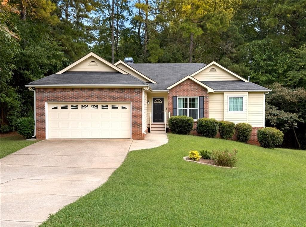 4 bedroom, 3 bathroom, 1,524 sq ft single family residence for sale at 112 Trestle Court, Stockbridge, GA 30281