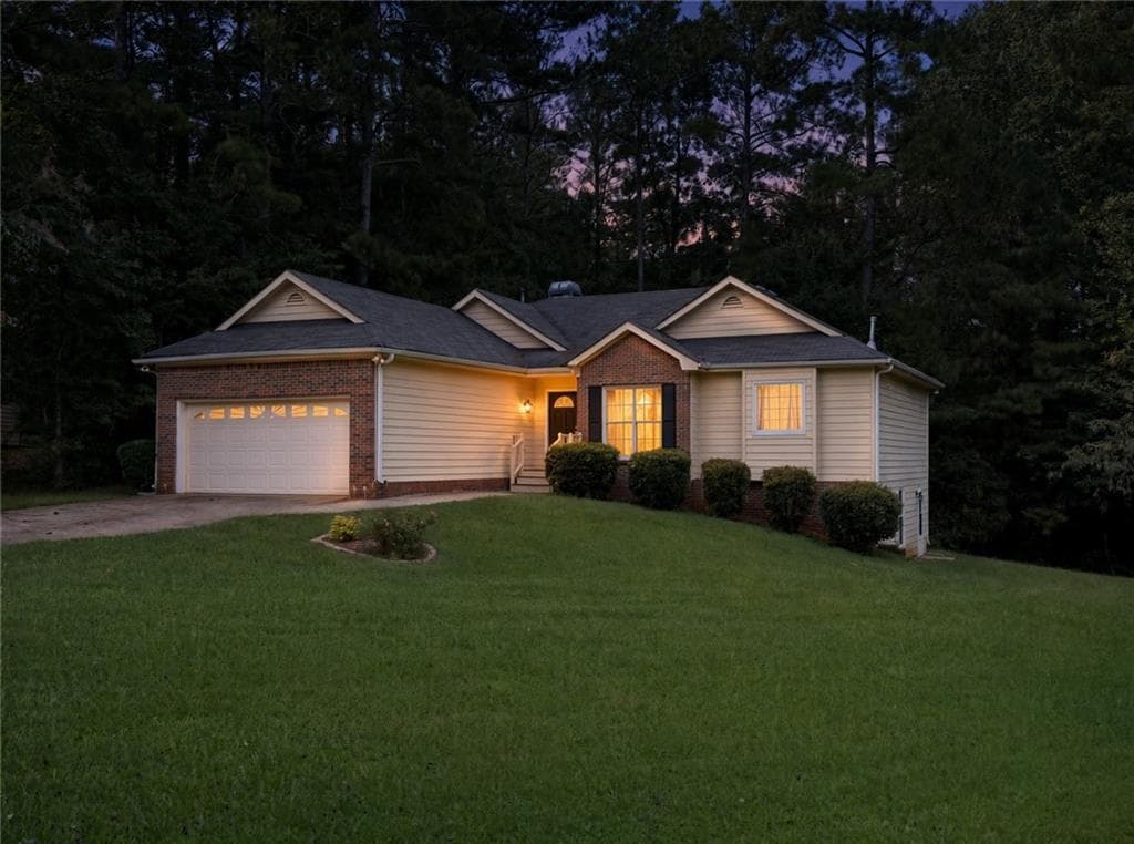4 bedroom, 3 bathroom, 1,524 sq ft single family residence for sale at 112 Trestle Court, Stockbridge, GA 30281 — photo 3