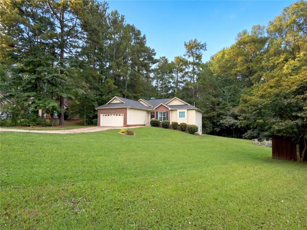 4 bedroom, 3 bathroom, 1,524 sq ft single family residence for sale at 112 Trestle Court, Stockbridge, GA 30281 — photo 4